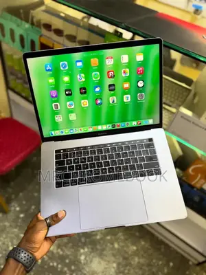 Laptop Apple MacBook 2016 16GB Intel Core i7 SSD 256GB