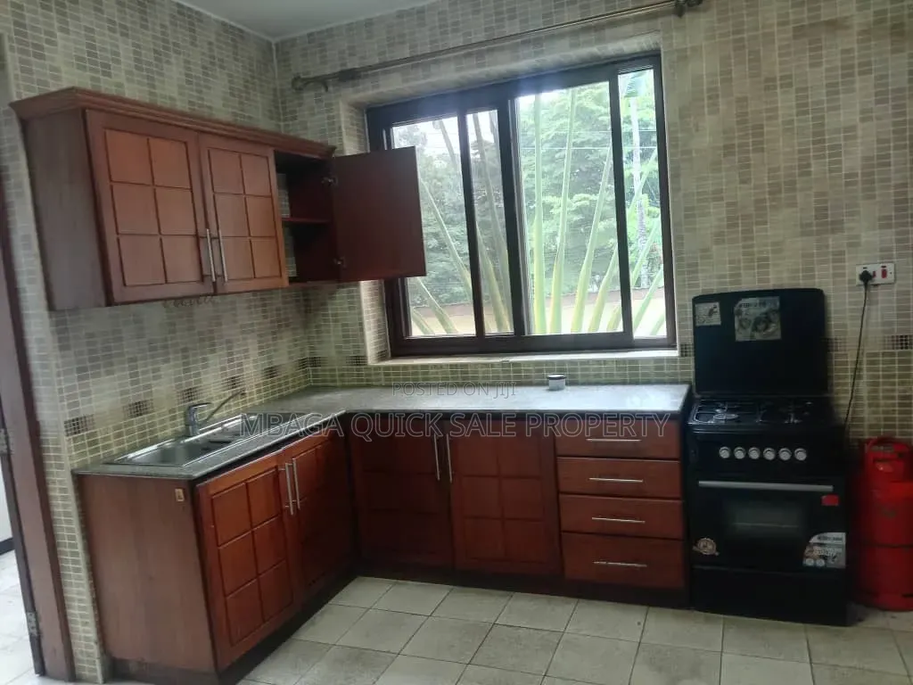 2bdrm Apartment in Mikocheni for rent
