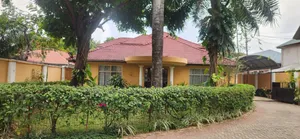 5bdrm Apartment in Mikocheni, Kimara for sale