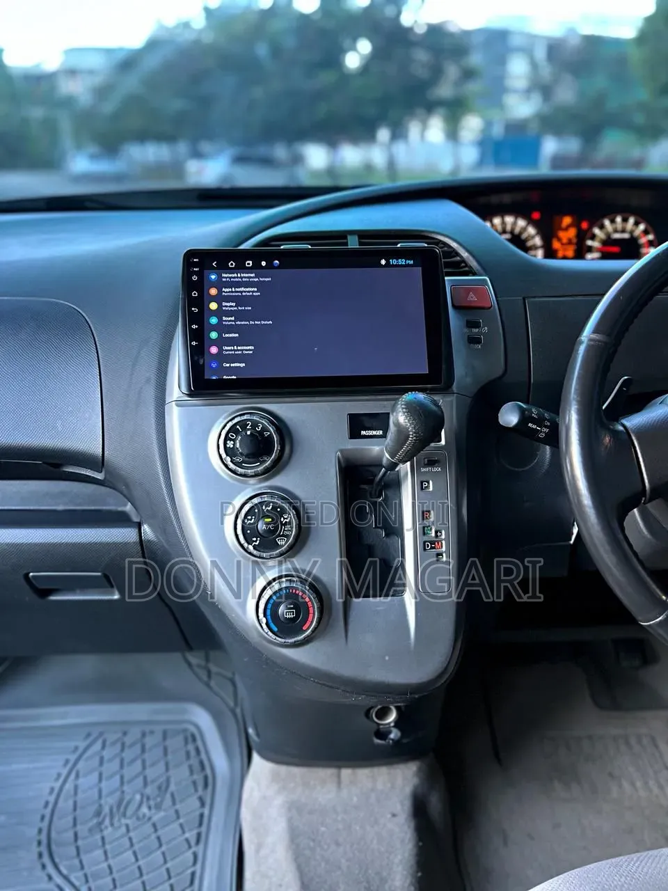 Toyota Ractis 2009 Gray