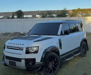 Land Rover Defender 2021 White