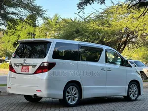 Toyota Alphard 2009 White