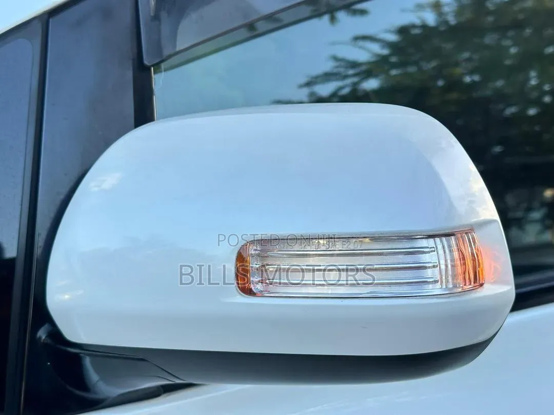Toyota Alphard 2009 White