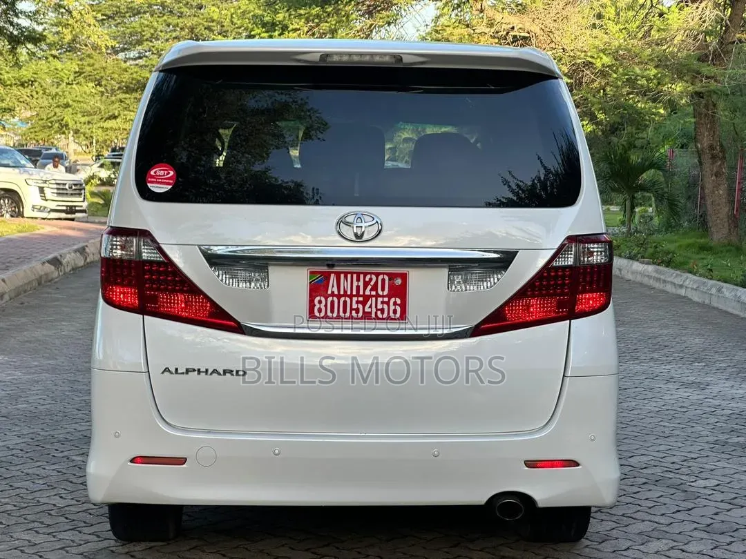 Toyota Alphard 2009 White