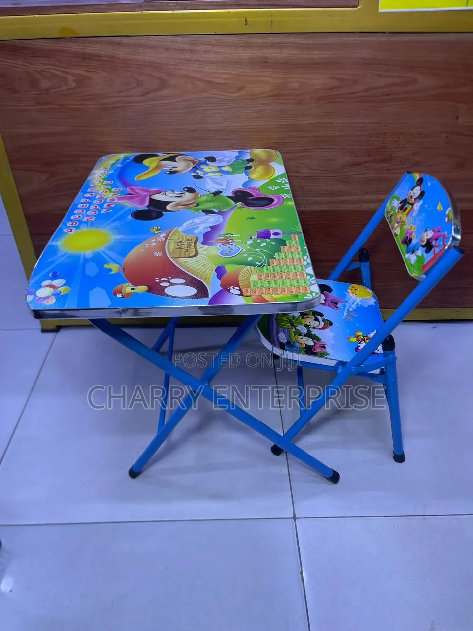 Meza Na Kiti Kwa Ajili Ya Watoto Kid's Table and Chair