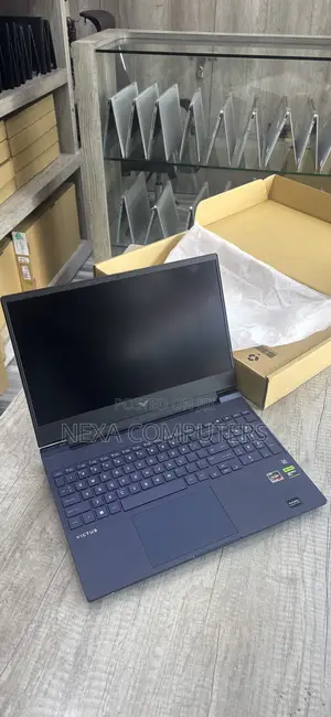 New Laptop HP Victus 15 16GB AMD Ryzen 7 SSD 512GB