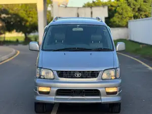 Toyota LiteAce Noah 2000 Silver