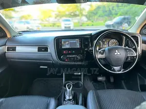 Mitsubishi Outlander 2014 Black