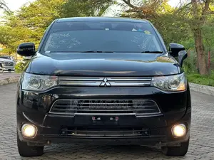 Mitsubishi Outlander 2014 Black
