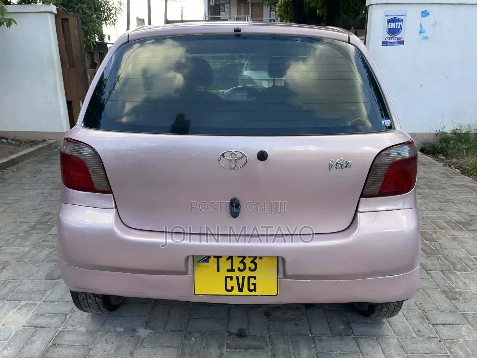 Toyota Vitz 2001 Beige