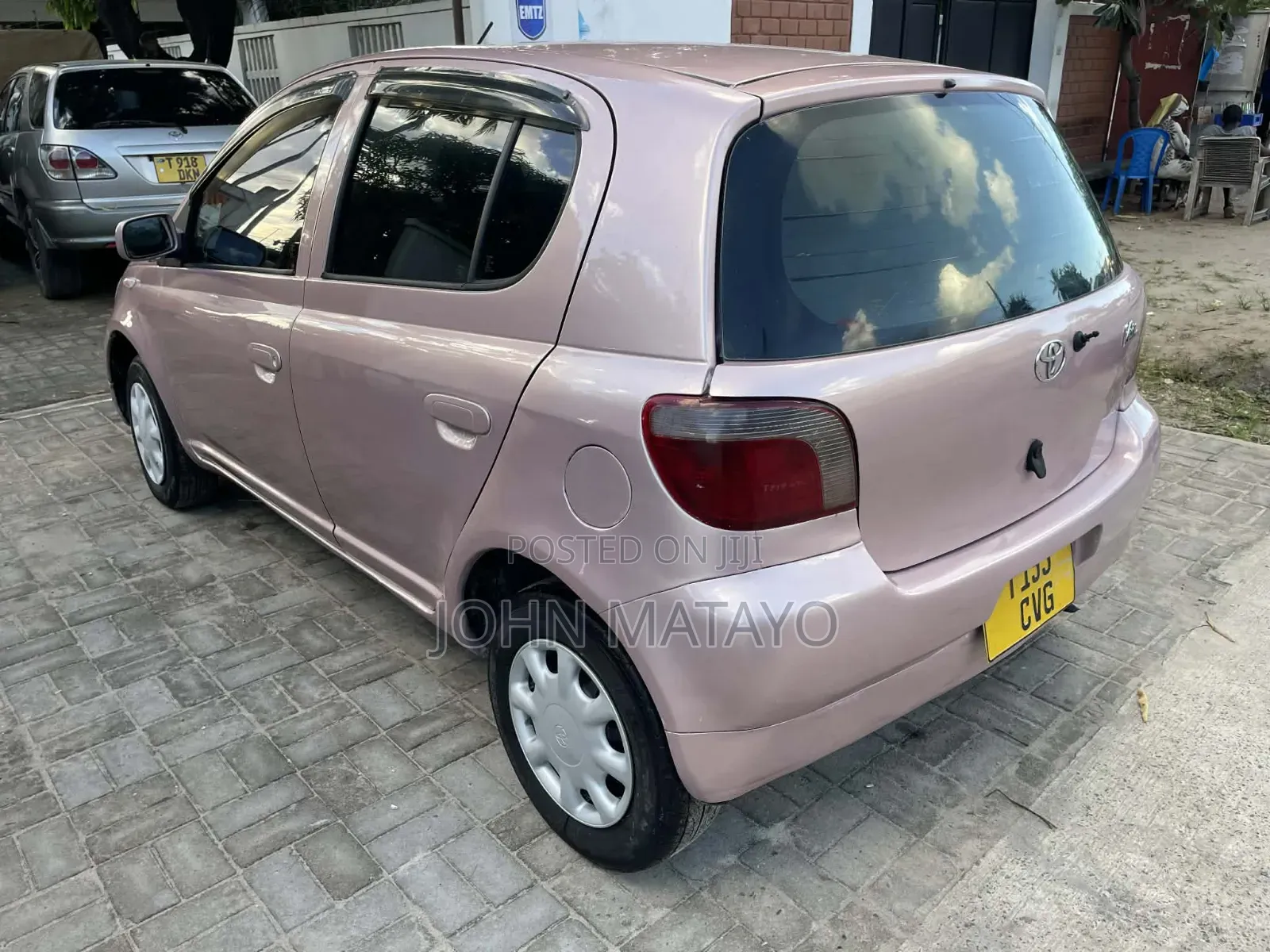 Toyota Vitz 2001 Beige