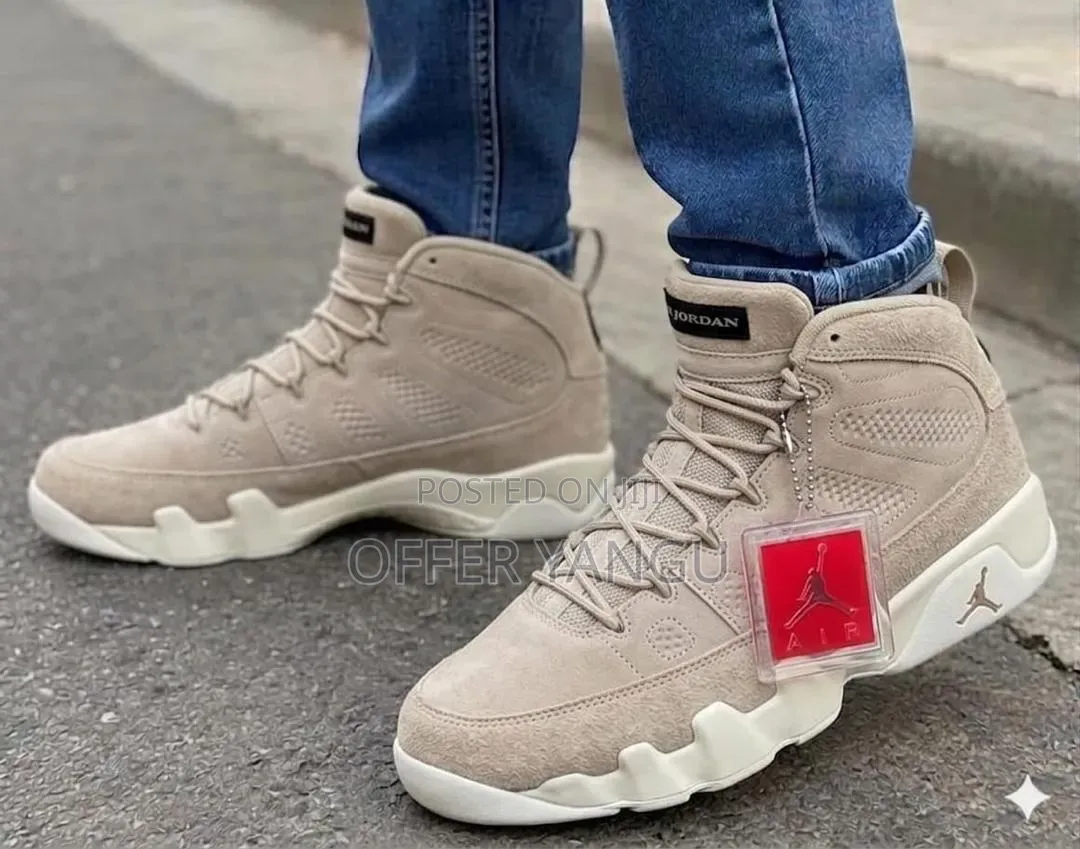 Jordan 11 Sneakers