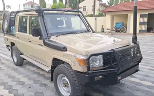 Toyota Land Cruiser 2017 Beige