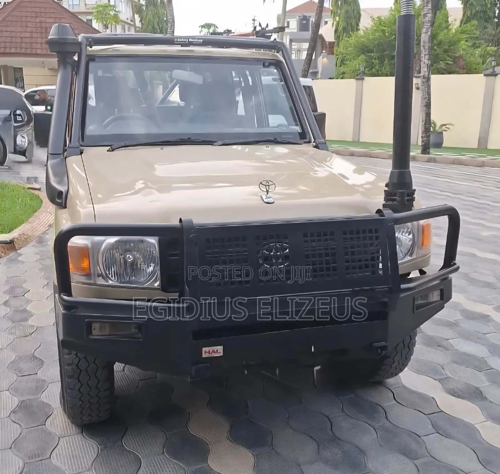 Toyota Land Cruiser 2017 Beige