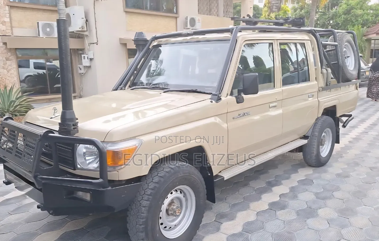 Toyota Land Cruiser 2017 Beige