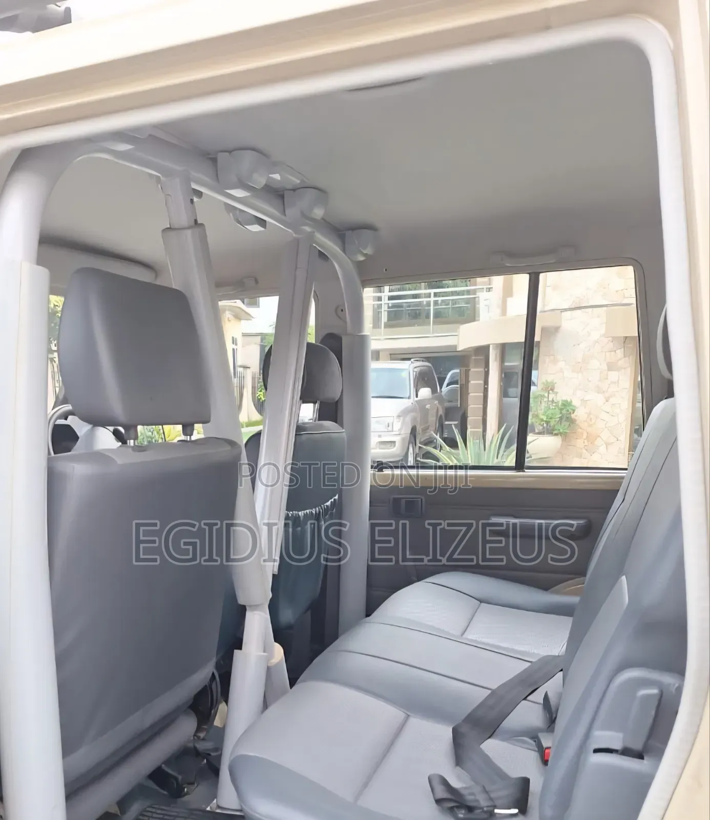 Toyota Land Cruiser 2017 Beige