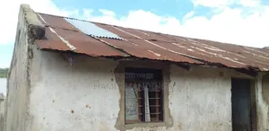 10bdrm House in Mwembetogwa for sale