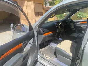 Toyota Land Cruiser Prado 2006 Silver
