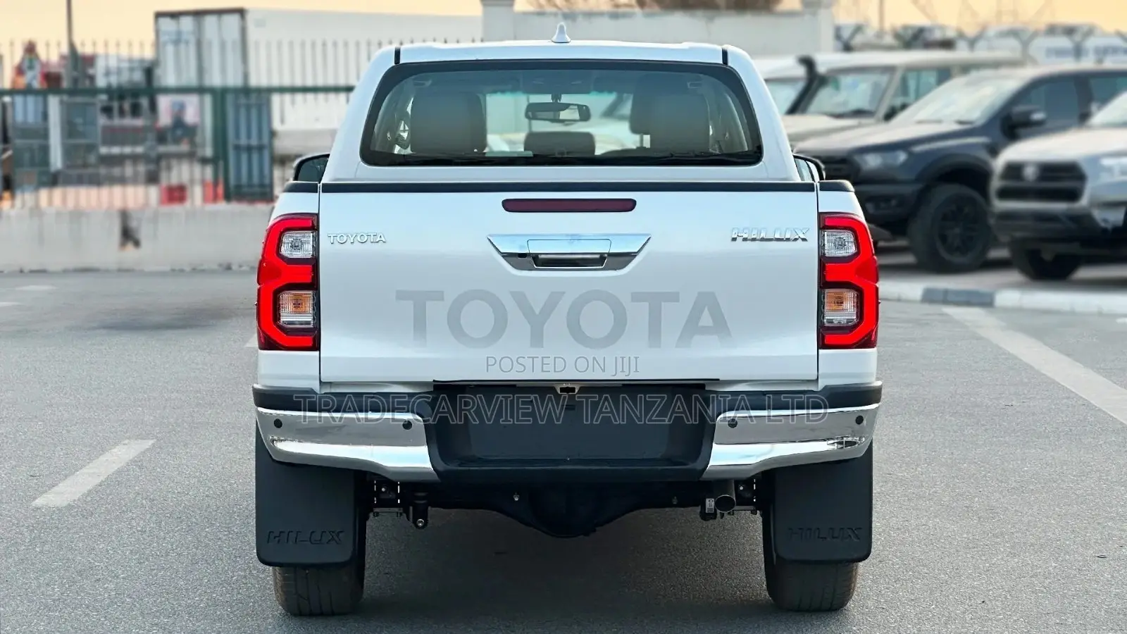 New Toyota Hilux 2025 Pearl