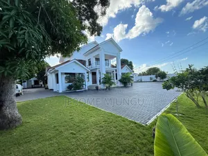 9bdrm House in Mbweni for rent