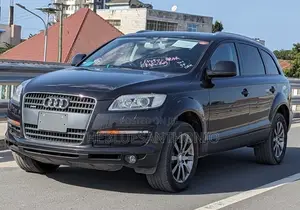 Audi Q7 2010 Black