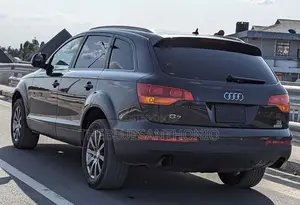 Audi Q7 2010 Black