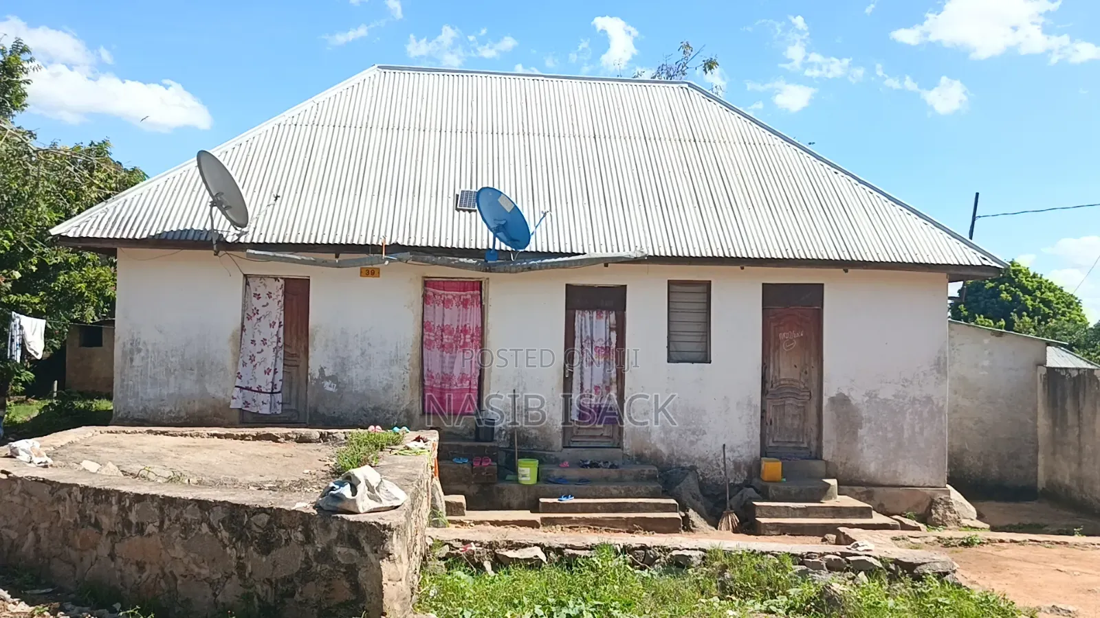 Furnished 8bdrm House in Igoma for sale