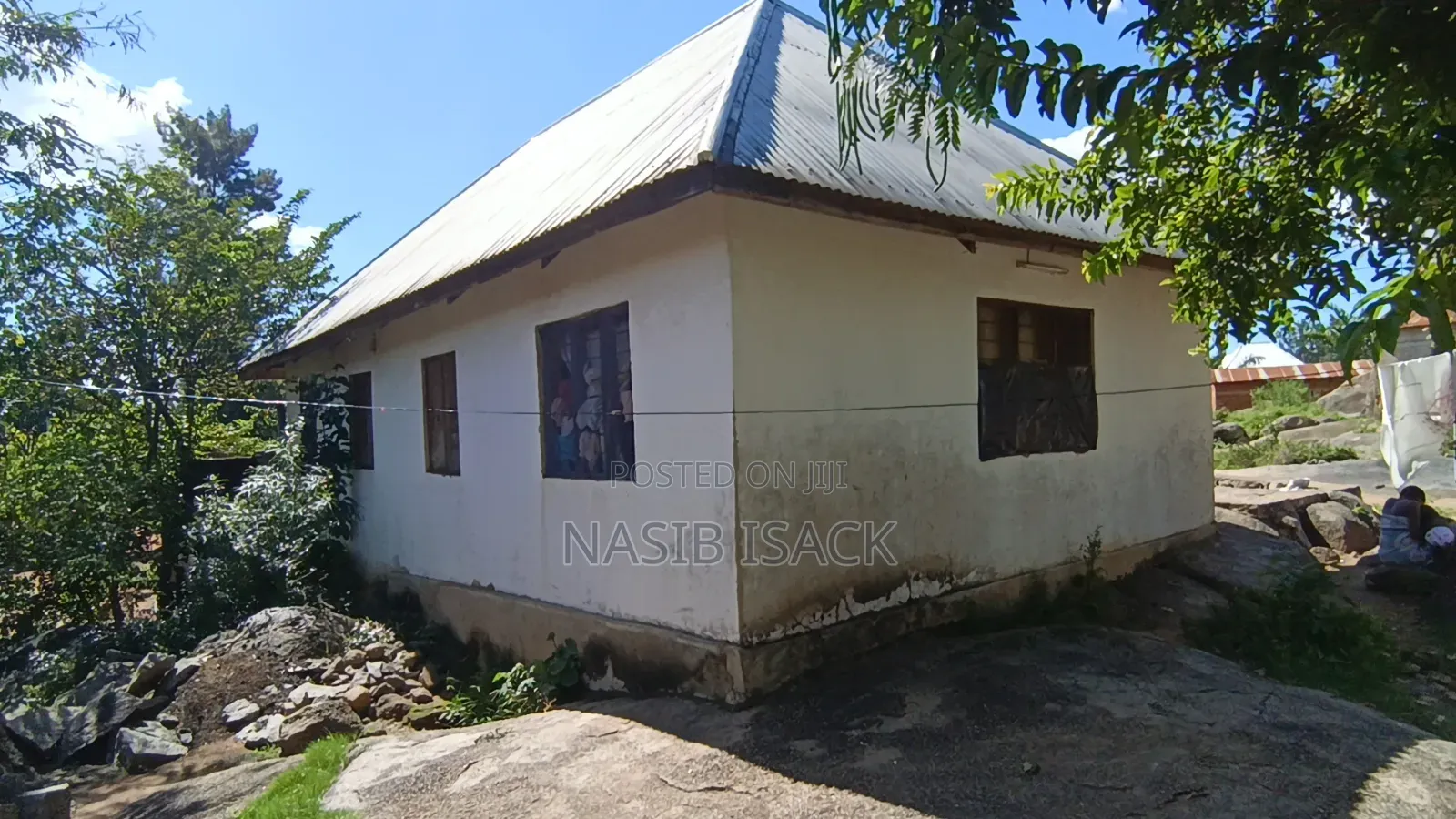 Furnished 8bdrm House in Igoma for sale