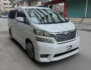 Toyota Alphard 2011 White