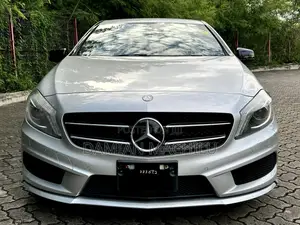 Mercedes-Benz A-Class 2014 Silver