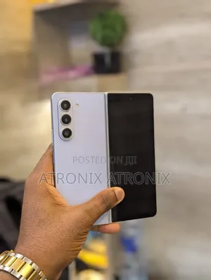 New Samsung Galaxy Z Fold 5 256 GB White