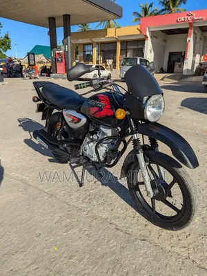 New Bajaj Boxer 125 2025 Black