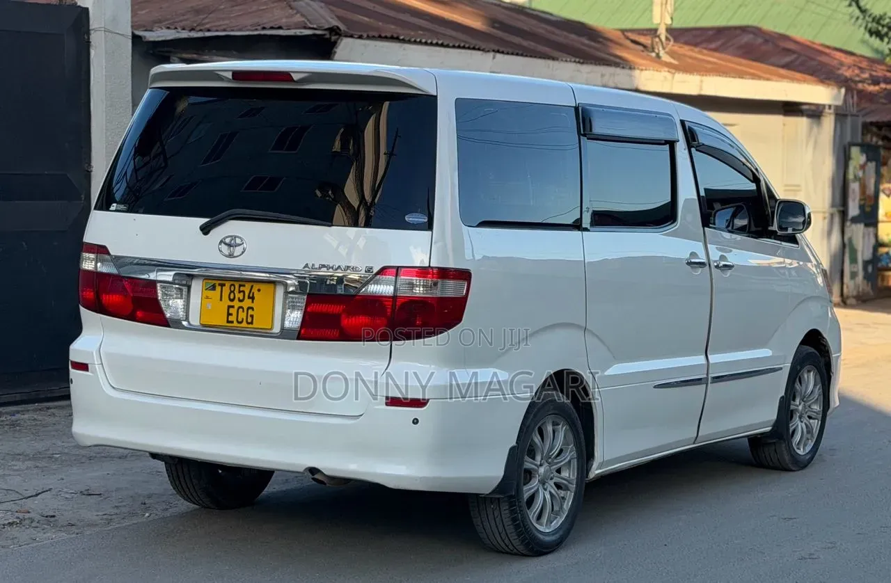 Toyota Alphard 2005 White