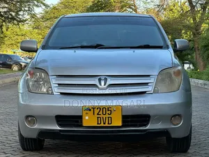 Toyota IST 2006 Silver