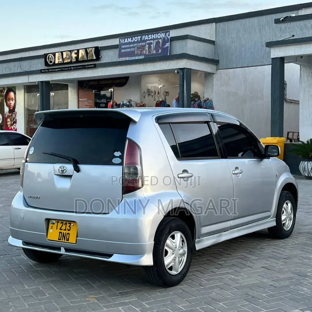 Toyota Passo 2005 Silver