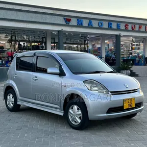Toyota Passo 2005 Silver