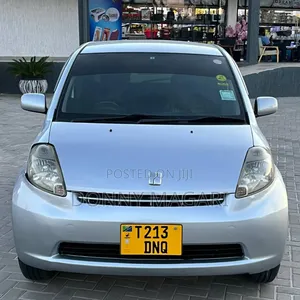 Toyota Passo 2005 Silver