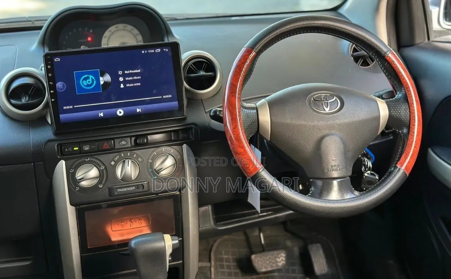 Toyota IST 2005 Silver