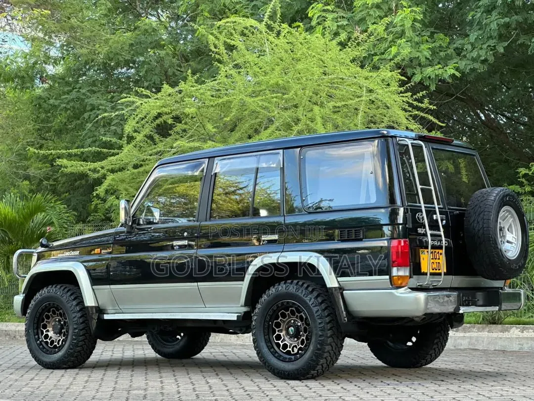 Toyota Land Cruiser Prado 1999 Blue