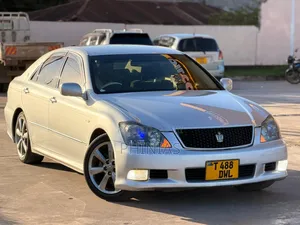 Toyota Crown 2006 Silver