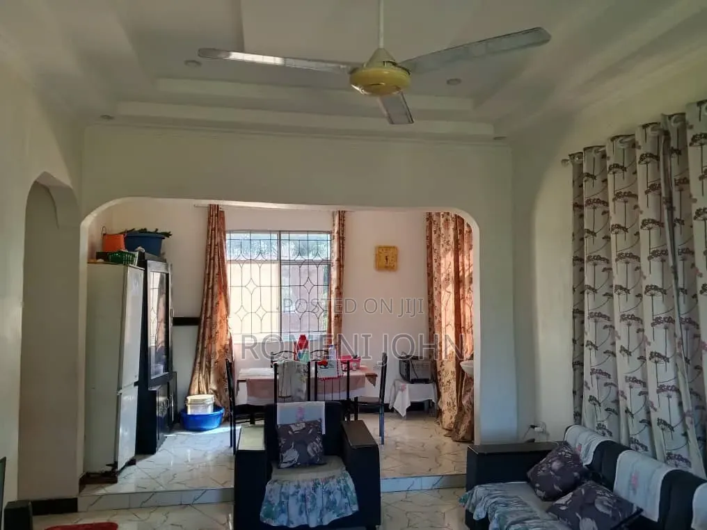 3bdrm House in Tanzania Daresalaam, Ukonga for sale