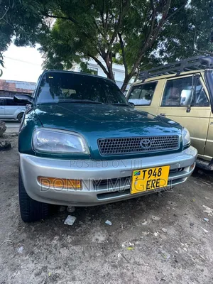 Toyota RAV4 1999 Green