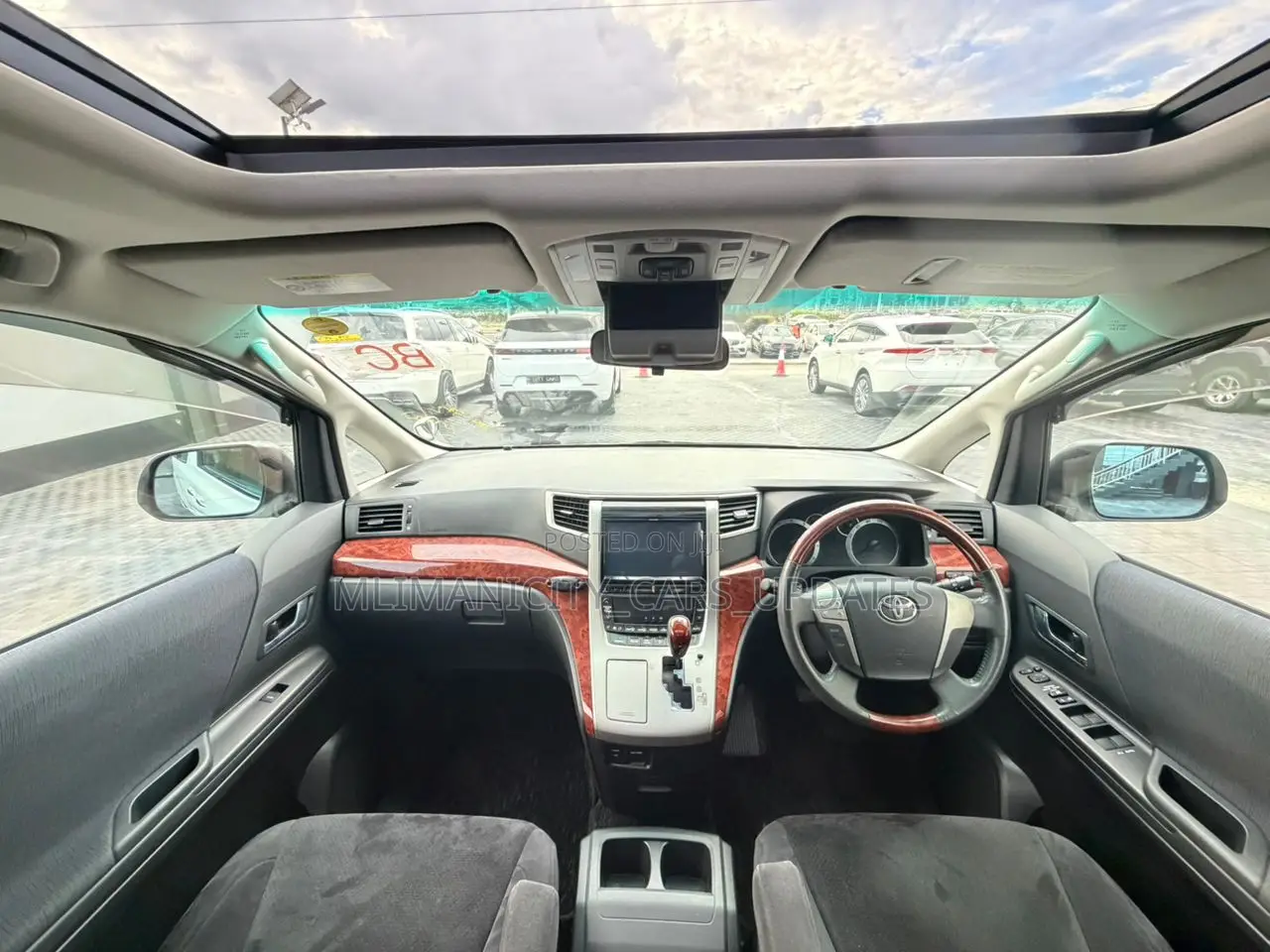 Toyota Alphard 2.4 Petrol AWD 2010 White