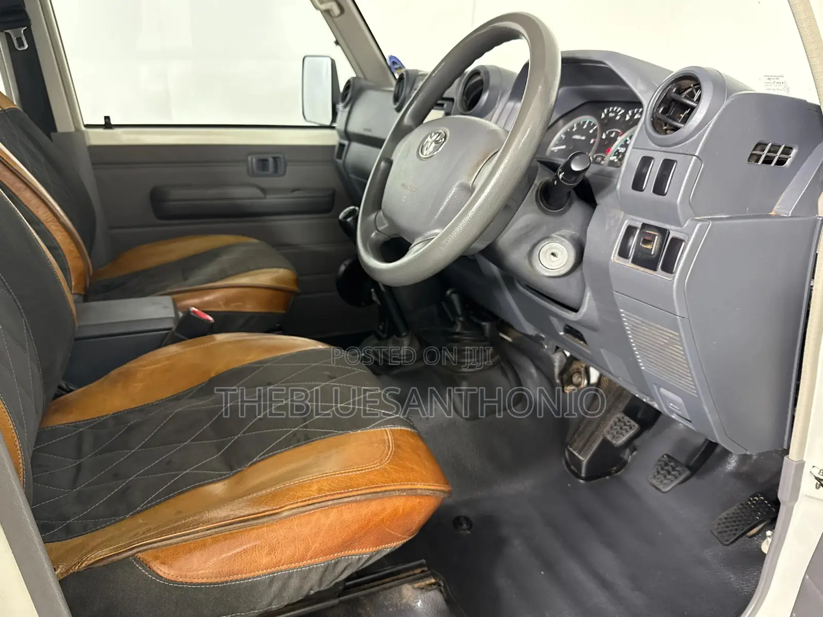Toyota Land Cruiser 2016 White