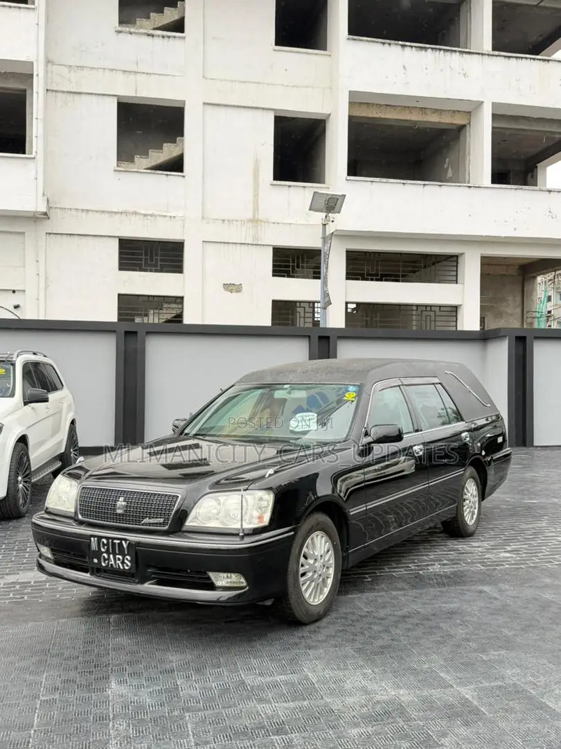 Toyota Crown Royale 2005 Black