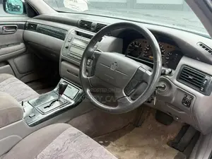Toyota Crown Royale 2005 Black