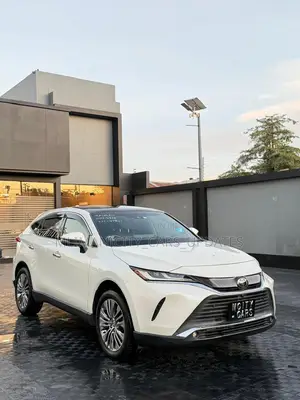 Toyota Harrier 2.0 4WD 2020 White