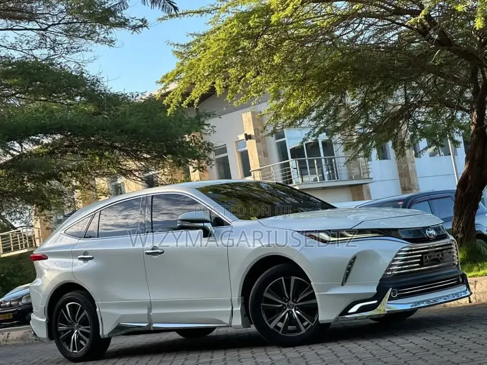 Toyota Harrier Z 2021 Ivory