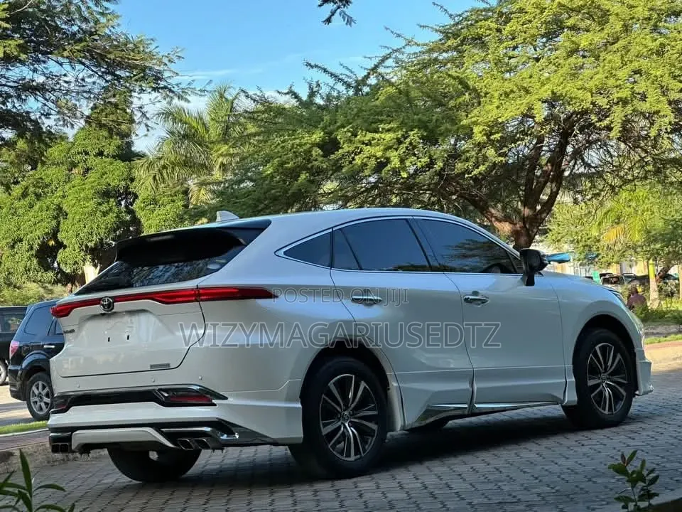 Toyota Harrier Z 2021 Ivory