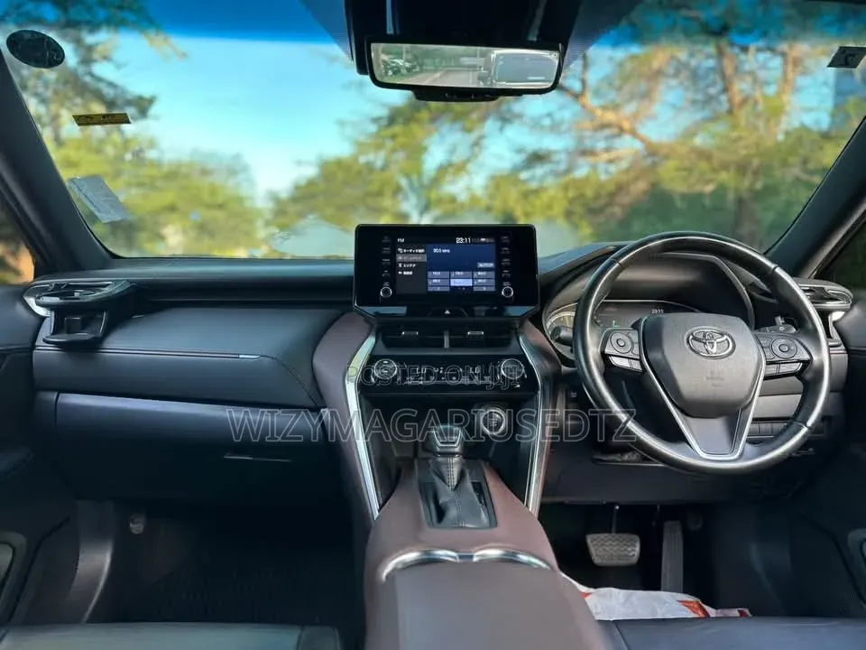 Toyota Harrier Z 2021 Ivory